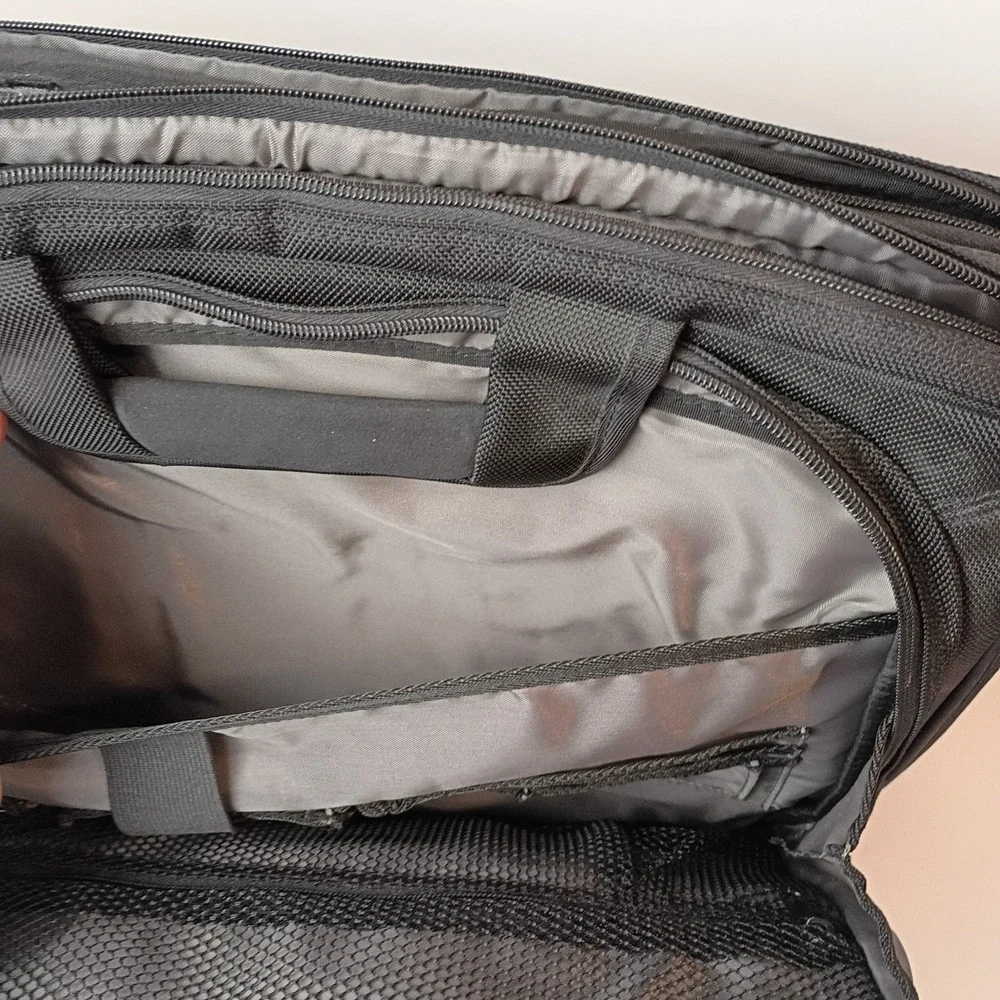 Dell Laptop Briefcase Black Bag fits up to 15.6'' laptop